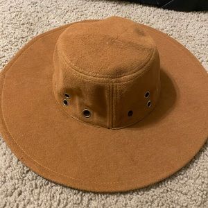 Wool brim tan hat